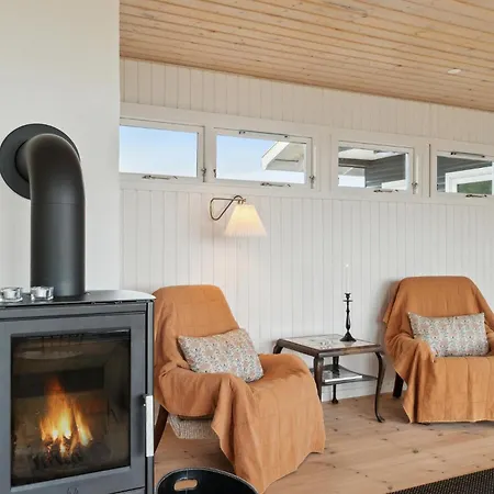 3 Bedroom Beautiful In Ebeltoft